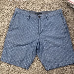 Banana Republic Men's Blue Patterned Shorts